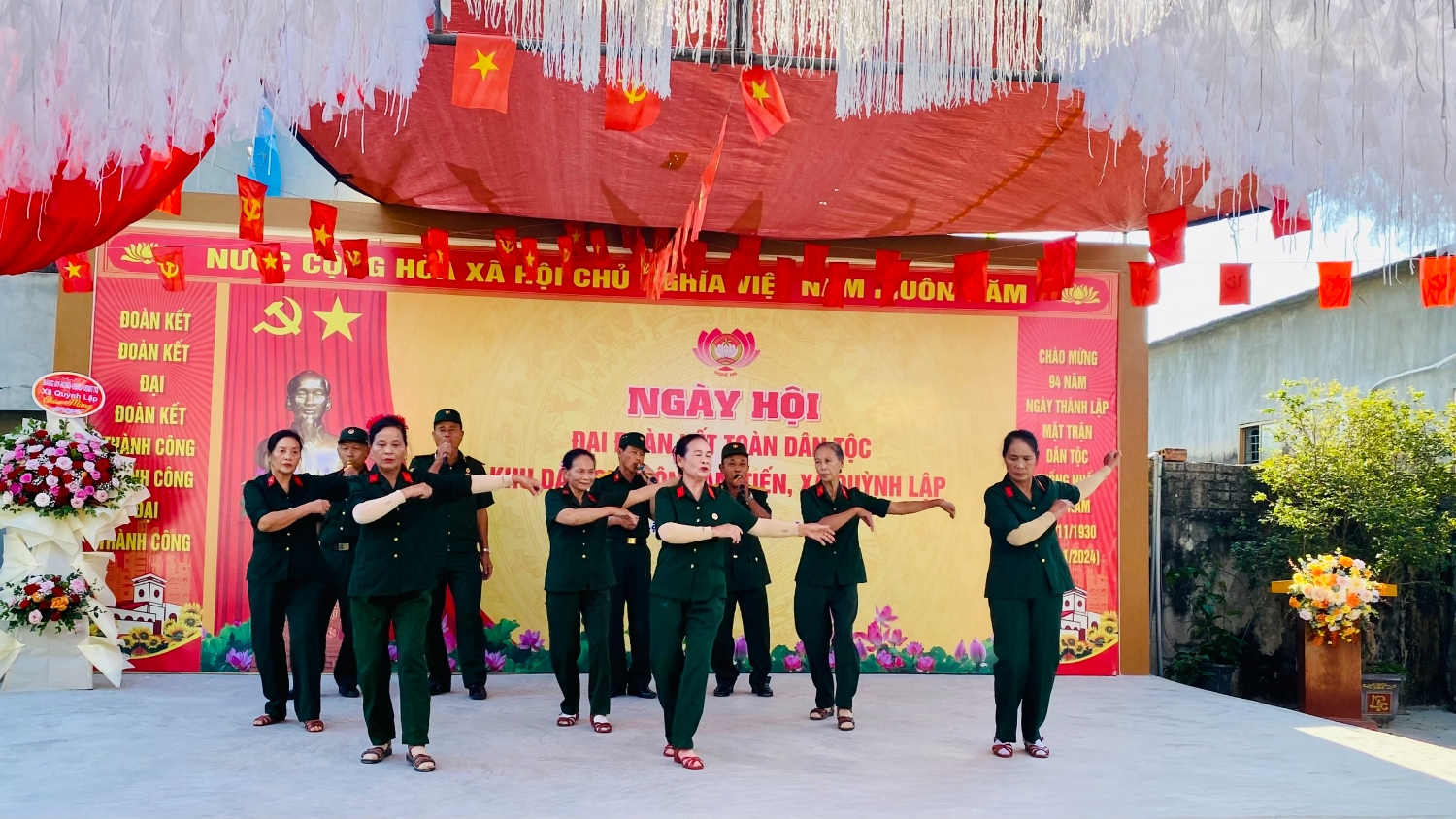 VĂN NGHỆ CHÀO MỪNG 6